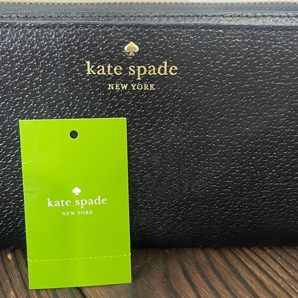 NWT Kate Spade Layton Grand Street Black Pebbled Leather Wristlet